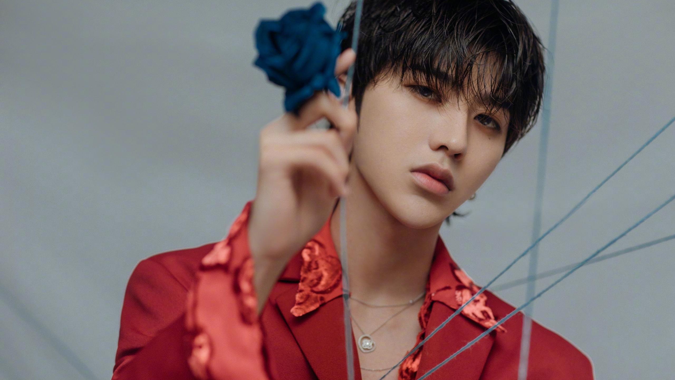 乐鱼体育APP官方下载-职业球员拍摄纪录片展现训练背后故事传递正能量，球队摄影